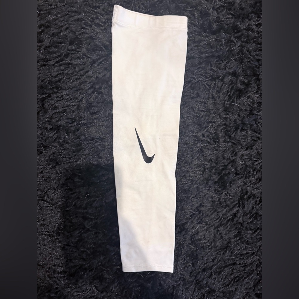 Nike White Arm sleeve Right unisex